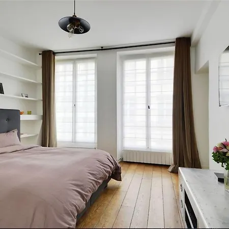 Luxury In Prestigious Le Marais - Location Apartman