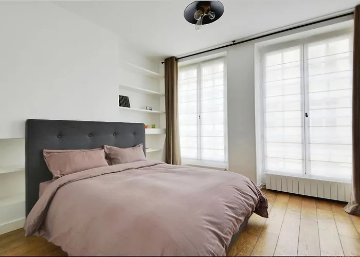 Luxury In Prestigious Le Marais - Location * Paris